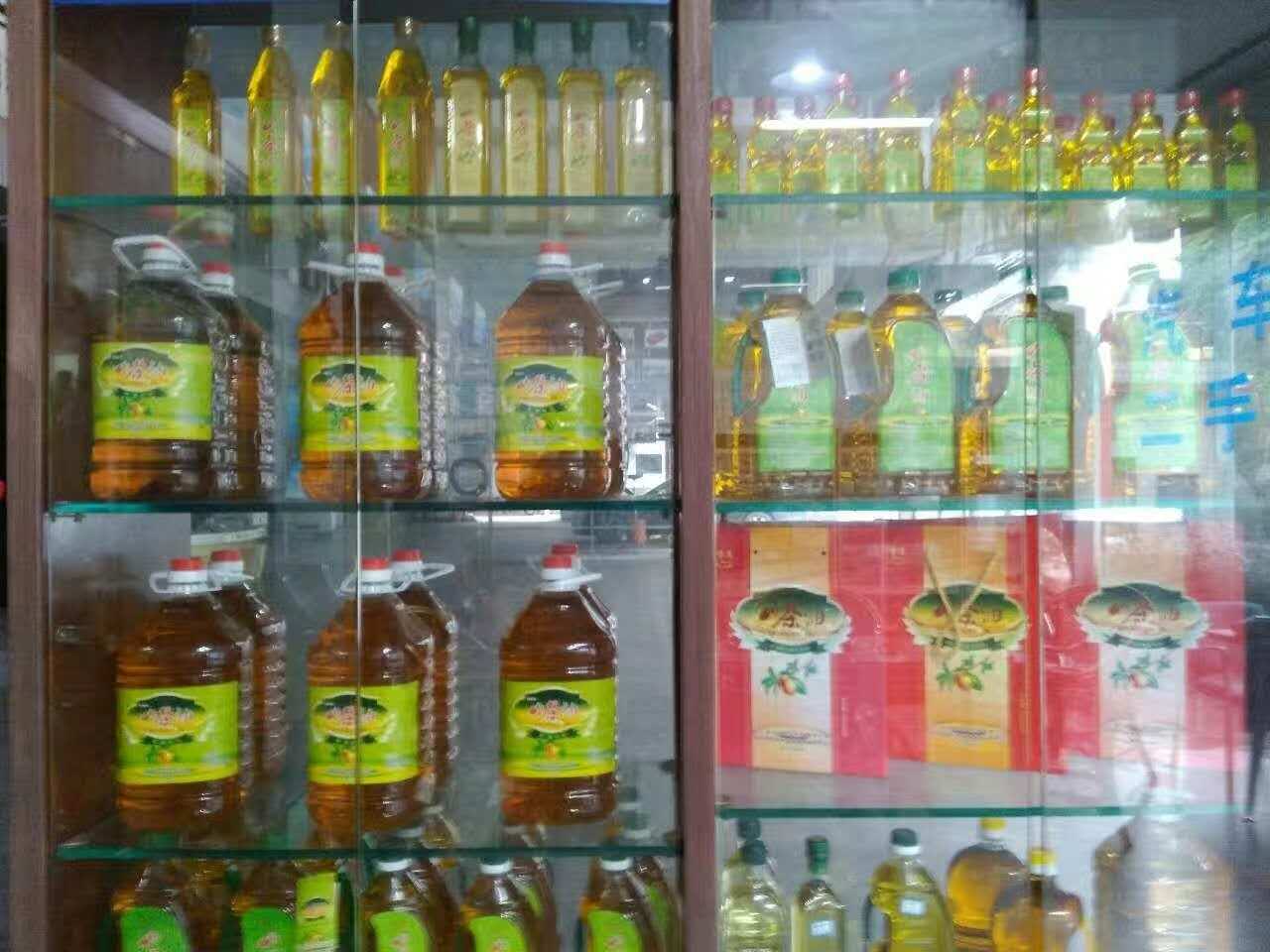 常德液壓壓榨機,常德固液分離機,常德壓濾機,常德粉碎機 常德液壓壓榨機,常德固液分離機,常德壓濾機,常德粉碎機